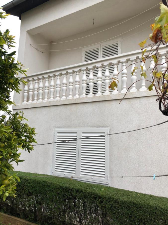Apartment Raslina ภายนอก รูปภาพ