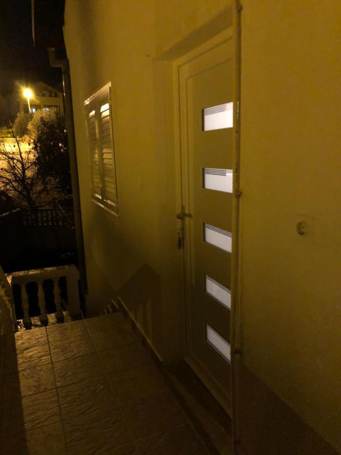 Apartment Raslina ภายนอก รูปภาพ