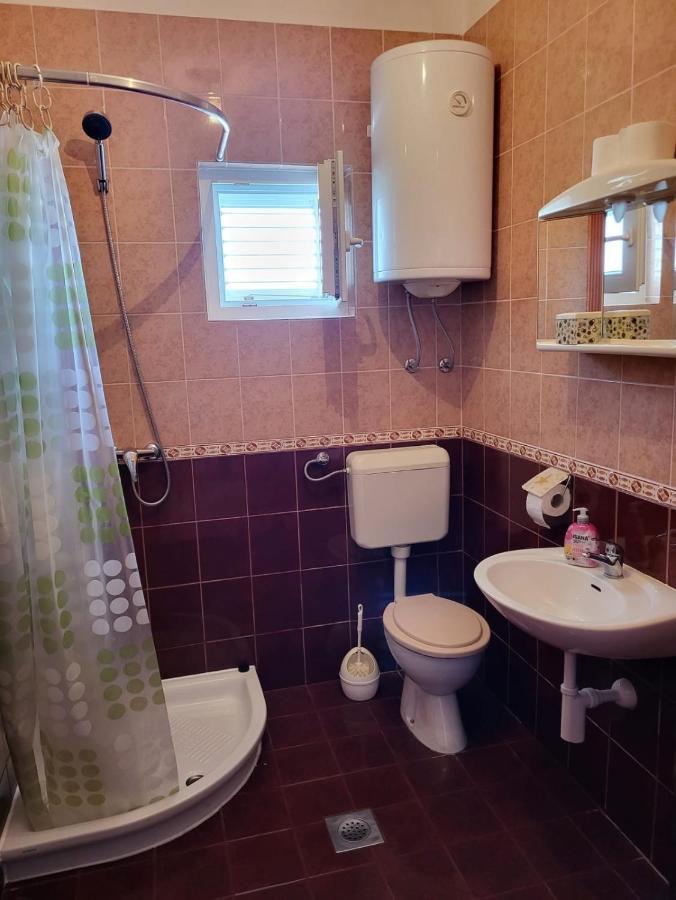 Apartment Raslina ภายนอก รูปภาพ