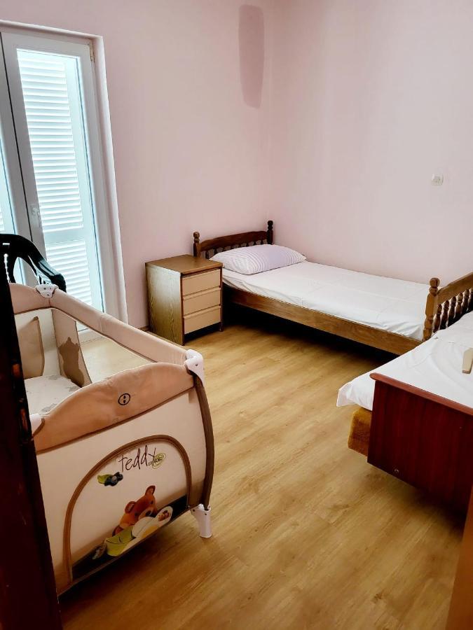 Apartment Raslina ภายนอก รูปภาพ